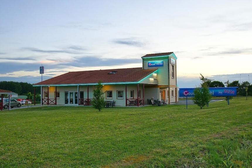 Couett'Hotel Oloron Sainte Marie Oloron-Sainte-Marie Exterior foto